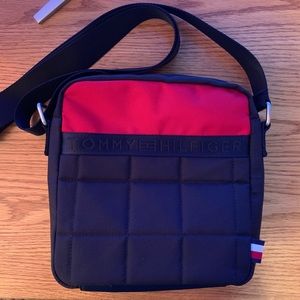 Tommy Hilfiger Shoulder/Crossbody Bag